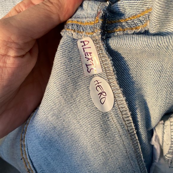 LEVIS JEAN JACKET AND UO HOODIE TOP (XS) (EUC/GUC) - Picture 5 of 10